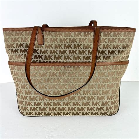 michael kors signature canvas tote.